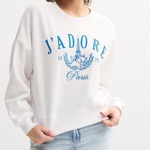 NWT Aristocats Marie J'Adore Paris 1970 Juniors' Cropped Embroidered Pullover.